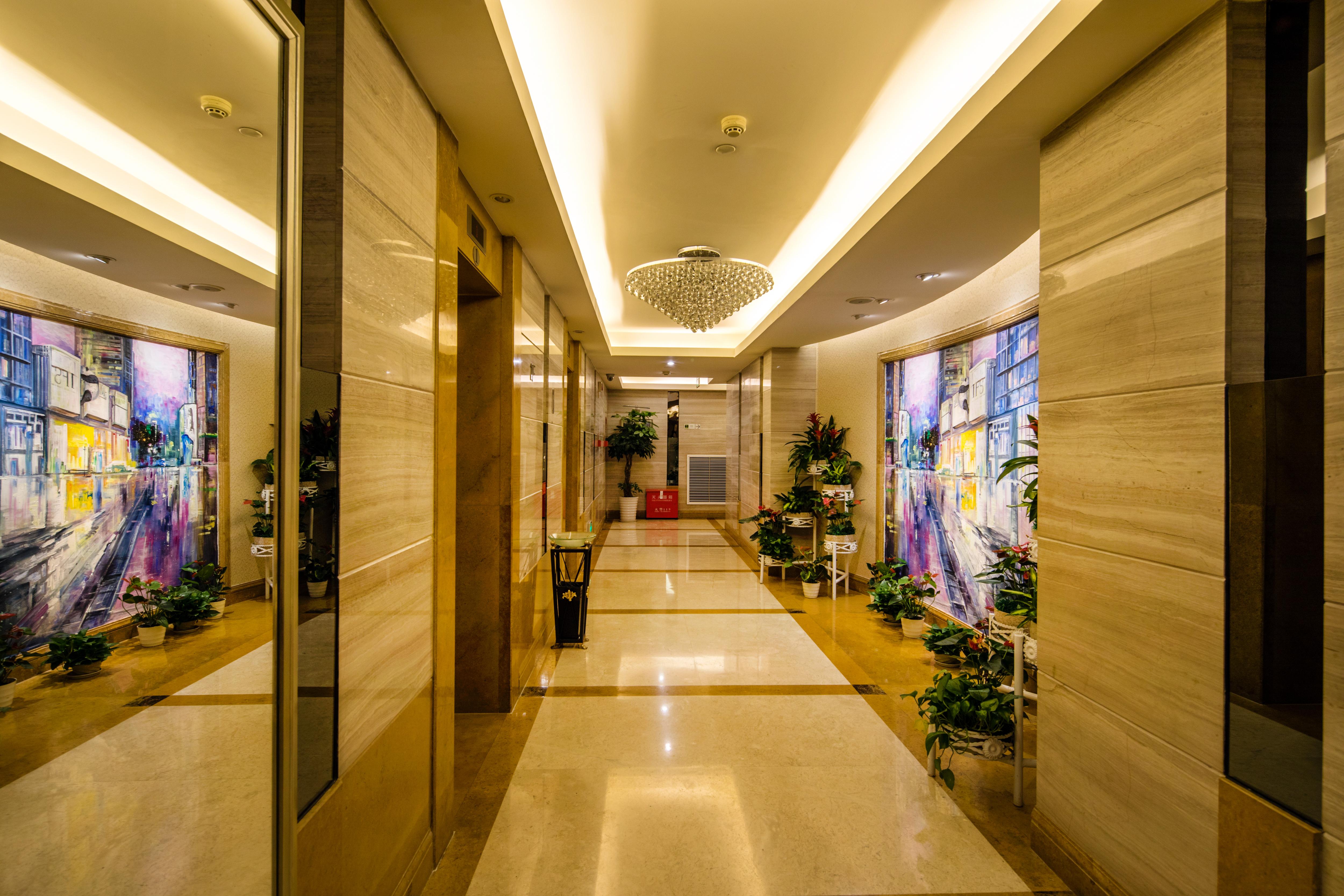 Leeden Hotel Chengdu Exterior photo